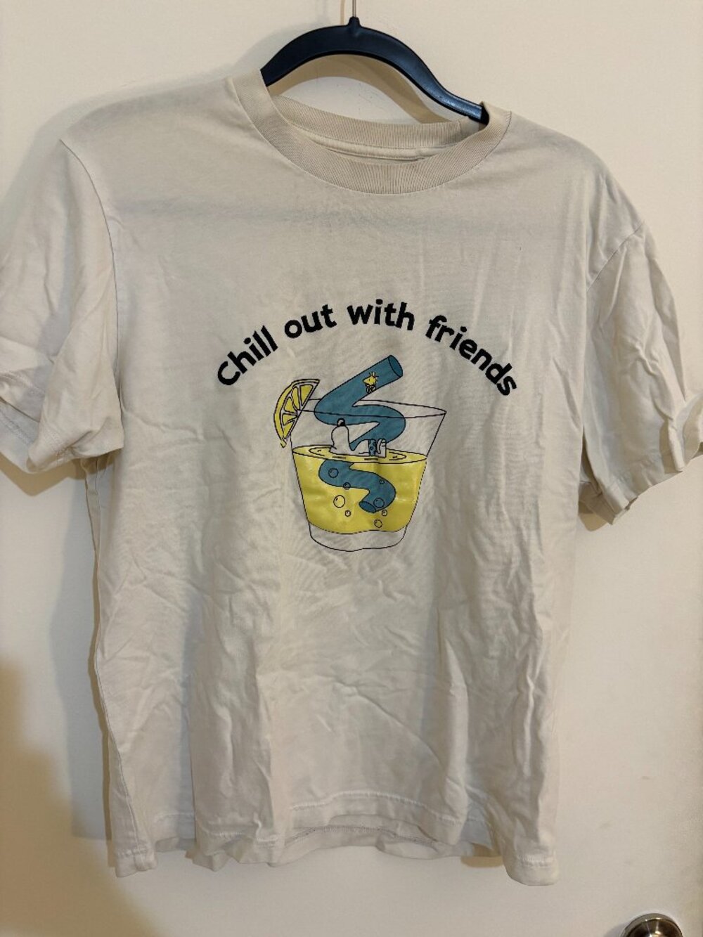 Uniqlo x Peanuts Collaboration Tee White Size M "Chill Out with Friends"